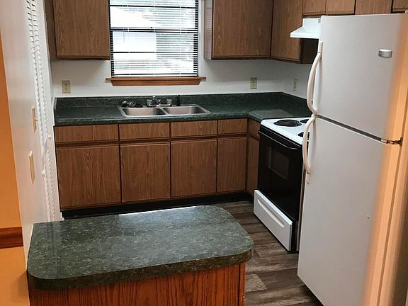 4th image of 6402 Cooper Ln APT 3