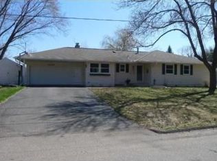 5227 Kimberly Rd, Minnetonka, MN 55345