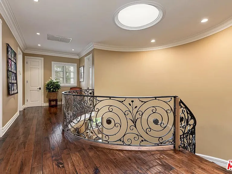 9355 Kirkside Rd — Photo 14