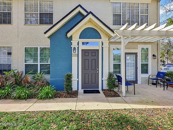 2nd image of 13703 RICHMOND PARK Drive N #3105