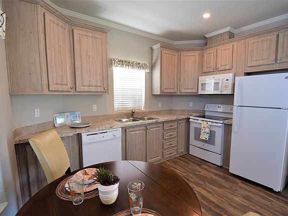 3rd image of 8515 Us Hwy 41 N Lot 90