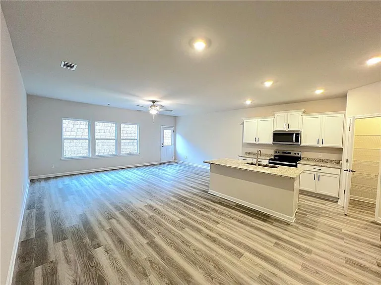 4141 Oakwood Terrace Ct — Photo 6