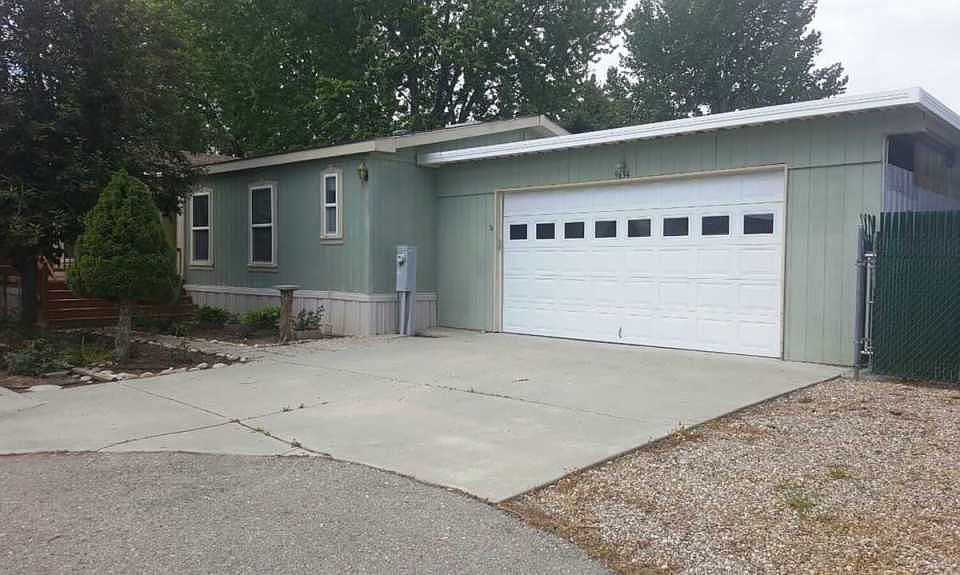 1st image of 9634 W Woodland Ln
