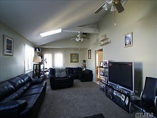 2nd image of 133 Atlantic Ave