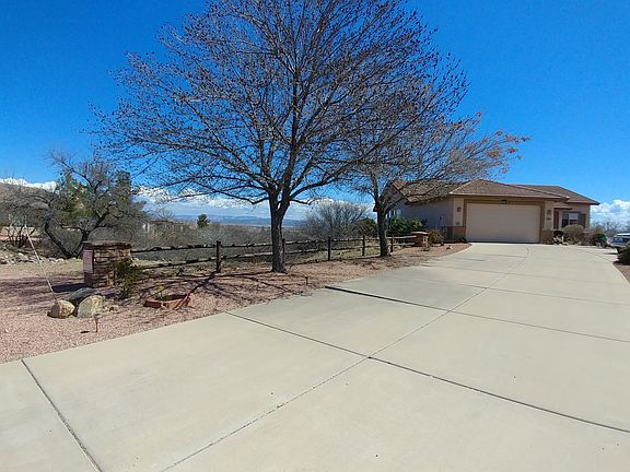 2nd image of 1695 W Desert Willow Dr