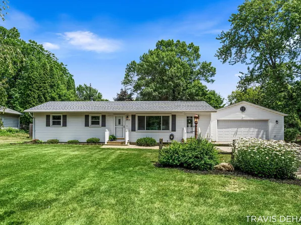 6898 Maynard Rd, Portland, MI 48875