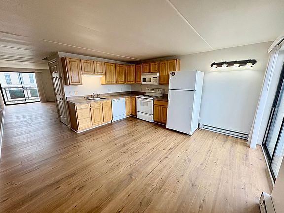4th image of 300 N 25th St #407