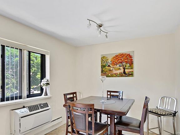 3rd image of 111 Dehaven Dr APT 316