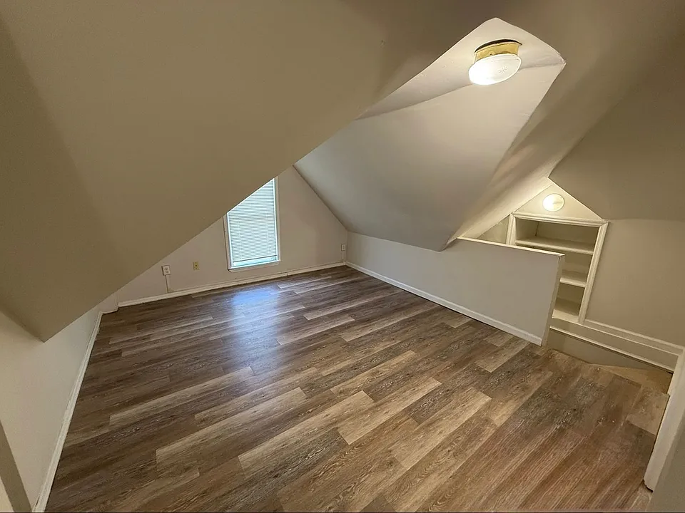 329-1 Oldham Ave