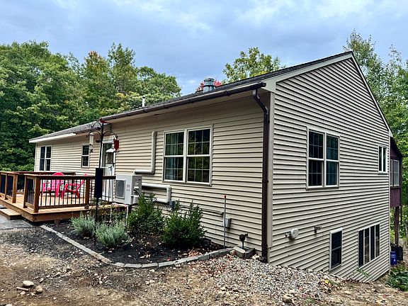 2nd image of 33 Michaela Drive