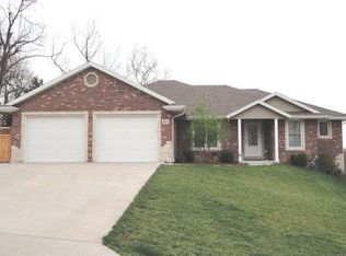 5615 Dry Creek Ln, Jefferson City, MO 65109