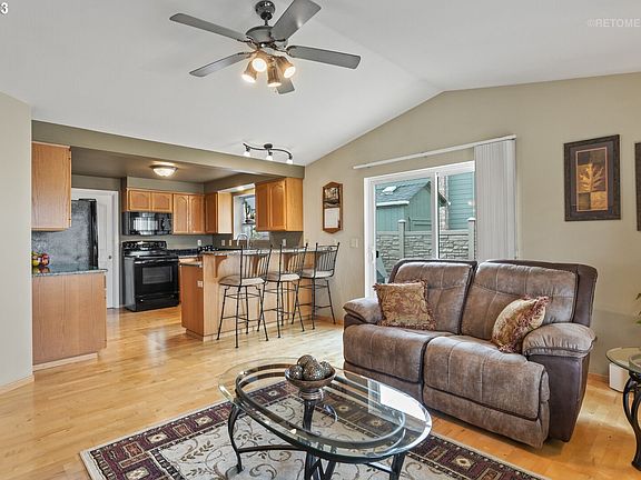 5th image of 22375 SW Martinazzi Ave