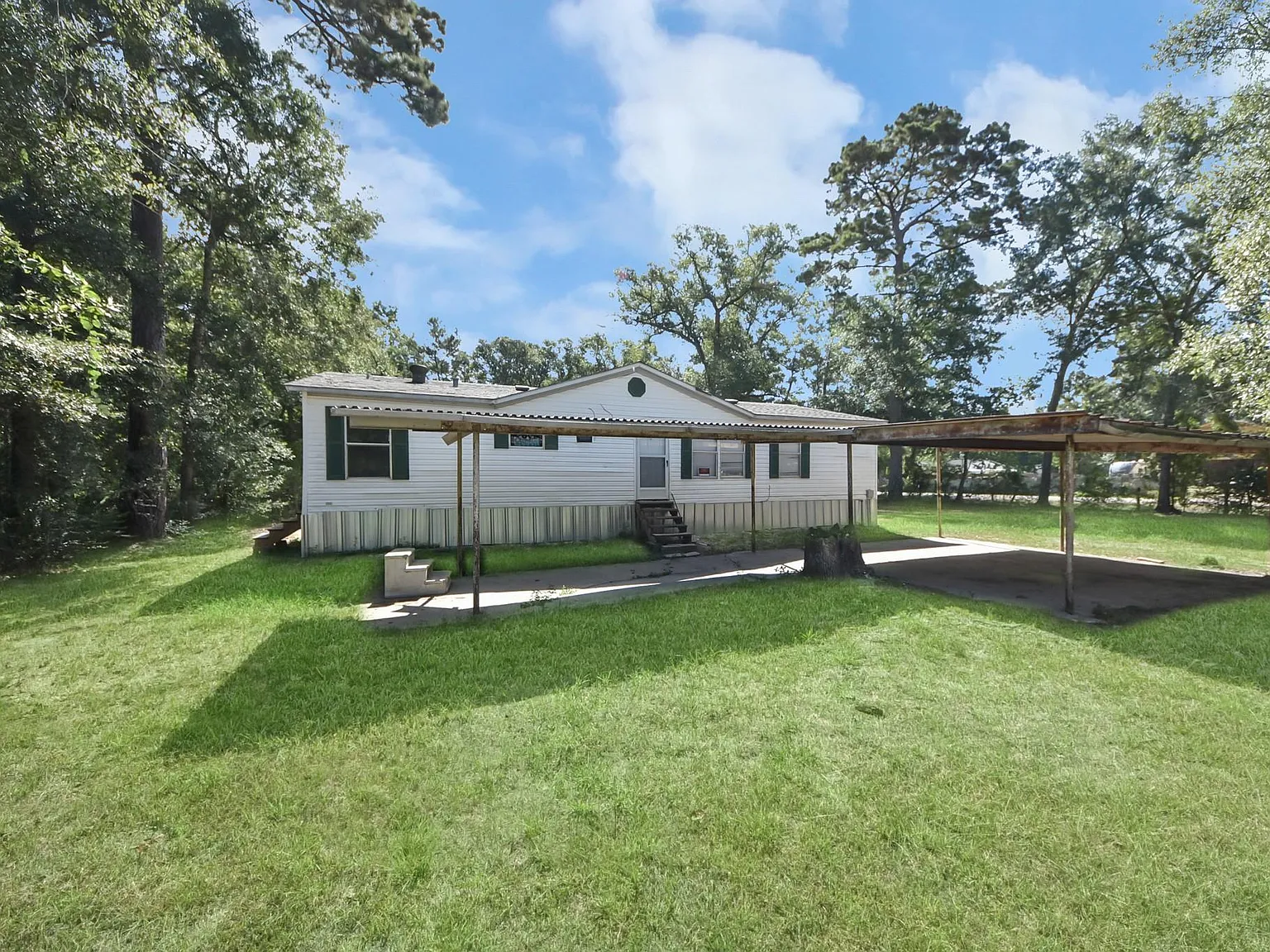 4 bed, 2.0 bath, 1300 sqft, $1,700 — Photo 4