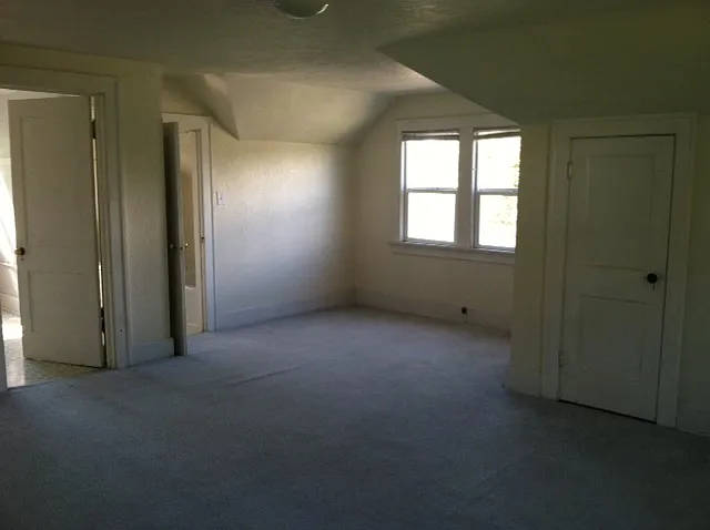 2209 Agate St — Photo 2
