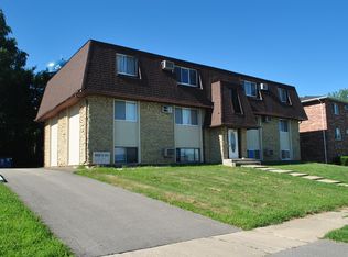 605 Pasadena Ave APT 3, Crest Hill, IL 60403