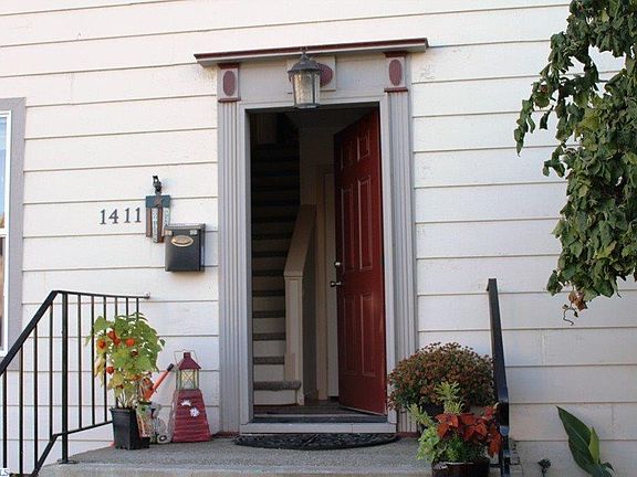 2nd image of 1411 Putnam St