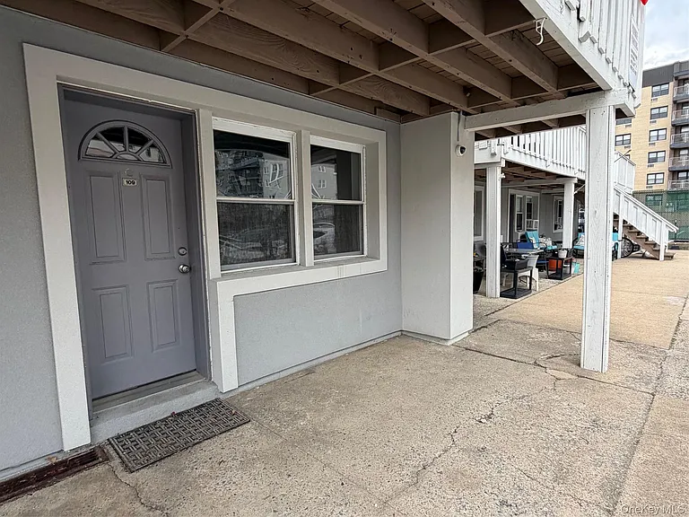 830 E Broadway #109 — Photo 5
