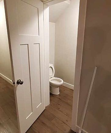 1/2 bath