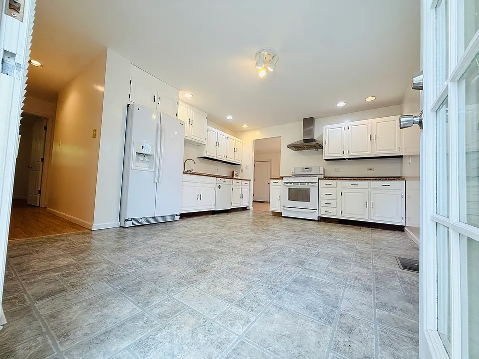 Stork Ct
