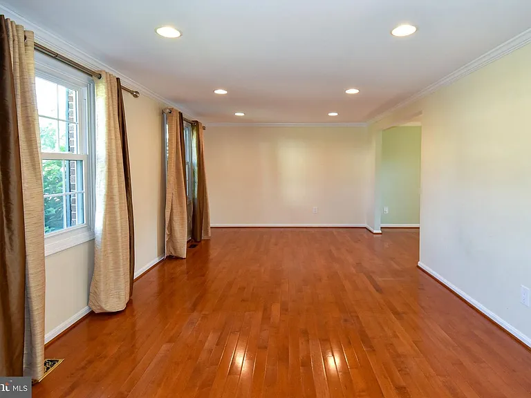 4037 Broadwire Dr — Photo 26