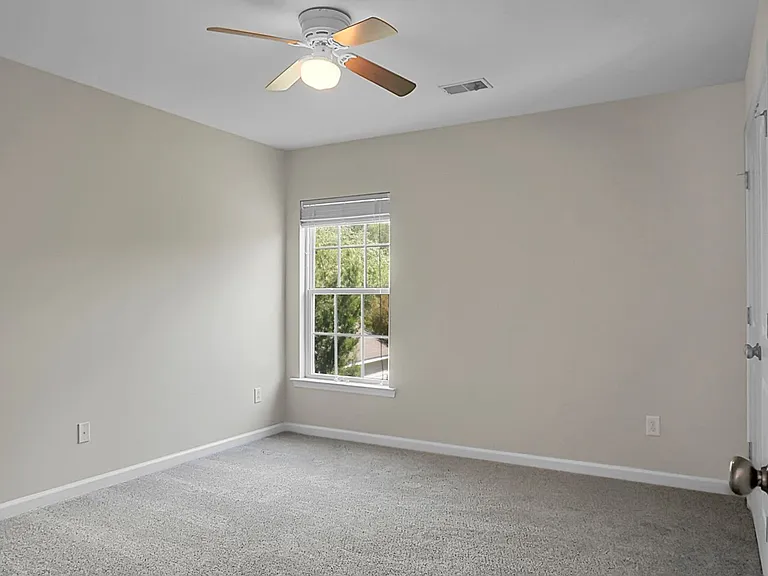 8003 Henderson Rd — Photo 40
