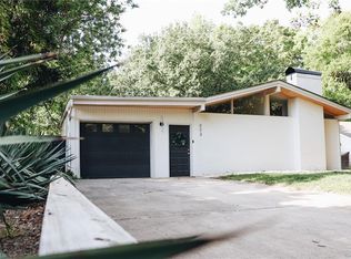 902 Quaker Ln, High Point, NC 27262