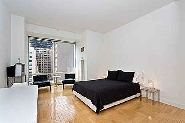 Sold by Corcoran | media 4