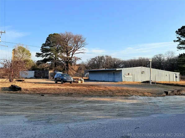 2654 Willafa Woods Rd, Cartwright, OK 74731