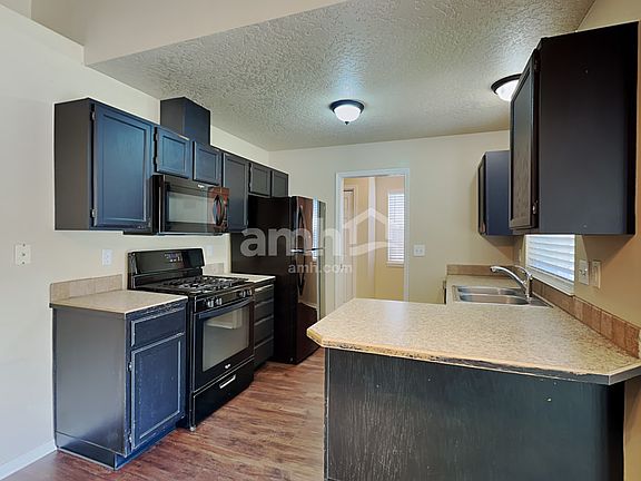 5th image of 520 Purple Sage Dr