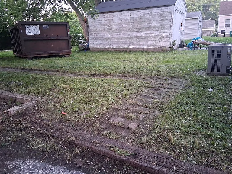2550 E Main St — Photo 9