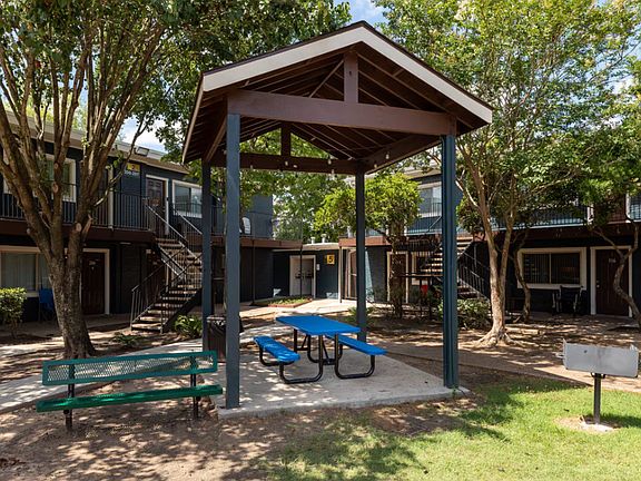 4th image of 7132 Lawndale St #314