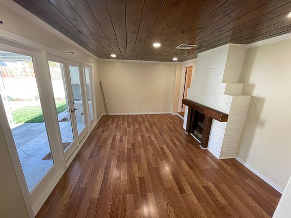 4th image of 4419 Morse Ave