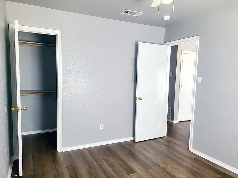 1707 Spring Rose Cir #C — Photo 11