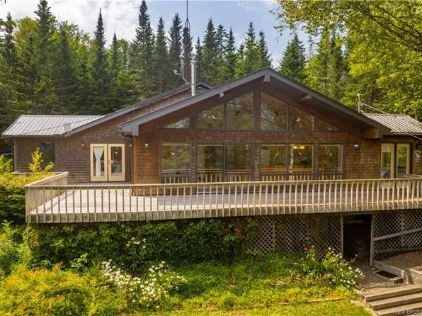 503 Glebe Rd, Saint Andrews, NB E5B 3C1