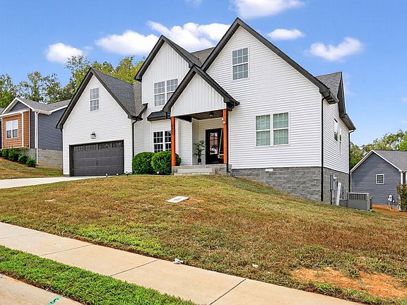 4th image of 1388 Sussex Dr