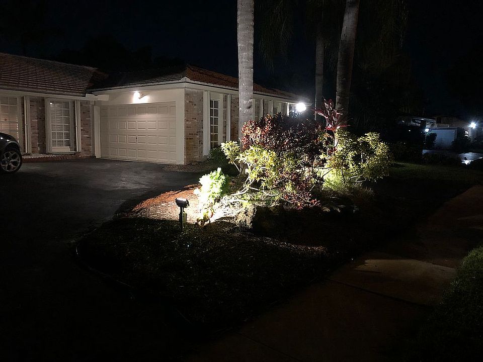 1st image of 3341 N 34th St