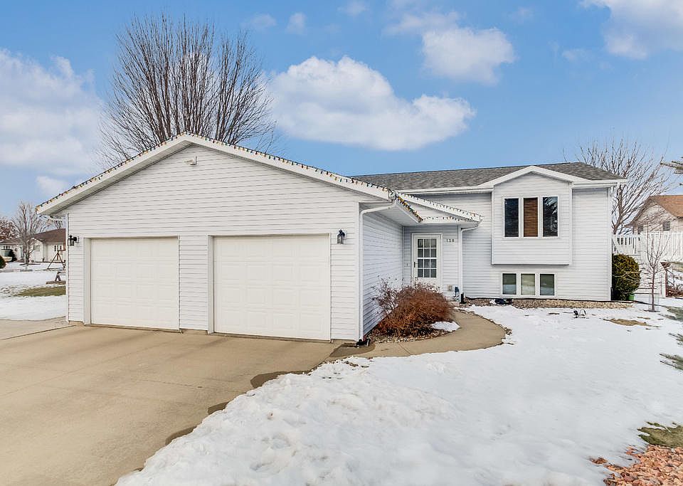 1st image of 128 Scenic Ct
