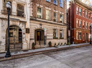 707 Market St APT 5, Knoxville, TN 37902