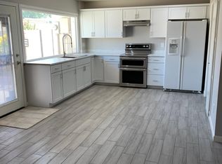 1918 W Hazelwood Pkwy, Phoenix, AZ 85015