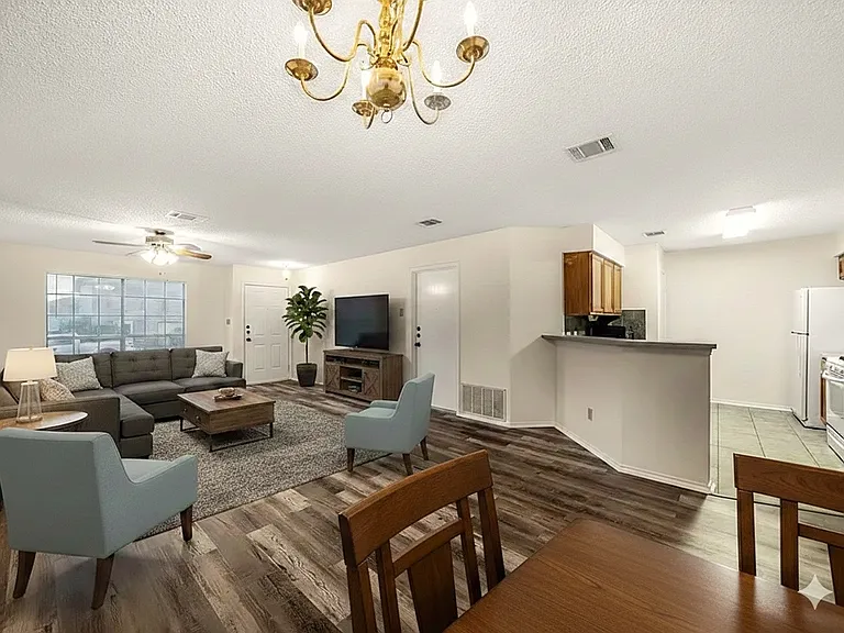 8802 Peppergrass Cv — Photo 3