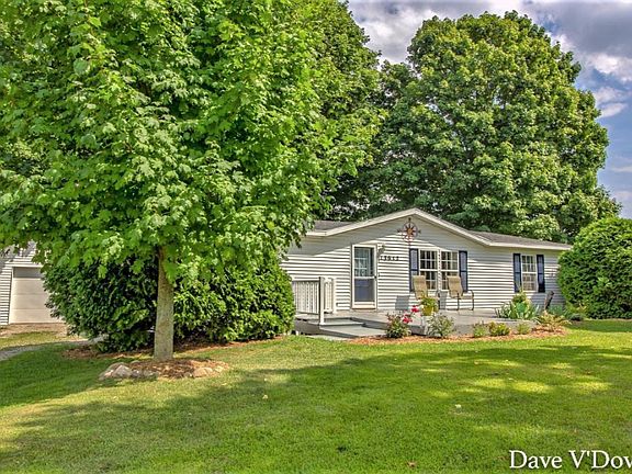 2nd image of 13612 Cypress Ave