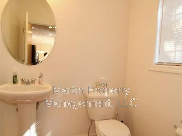 10 Blue Jay Cir #2 — Photo 9