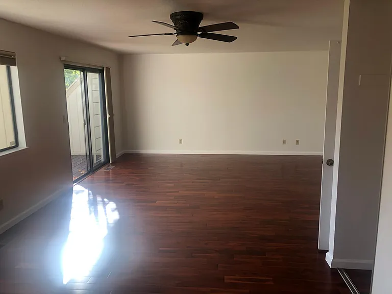 7258 Valley View Ct — Photo 11