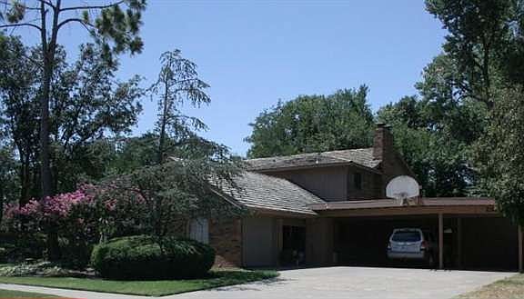 2nd image of 2316 NE Garden Ln