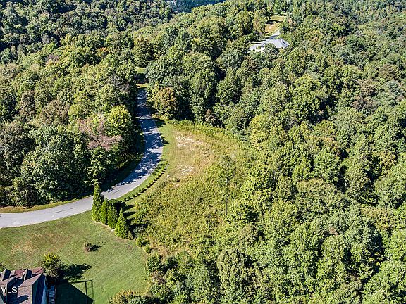 5th image of 4532 Highland Woods Way