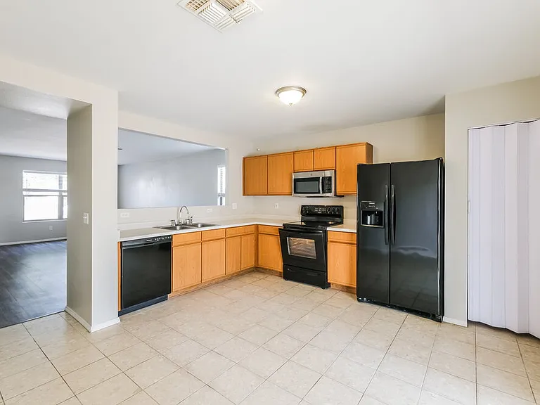 11815 W Columbine Dr — Photo 9