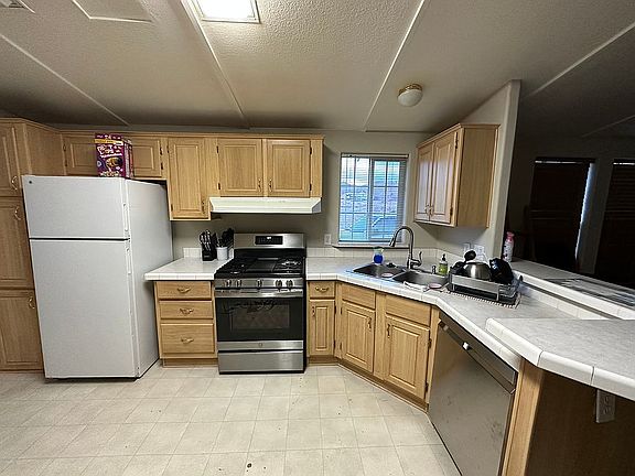 3rd image of 529 County Road 1012