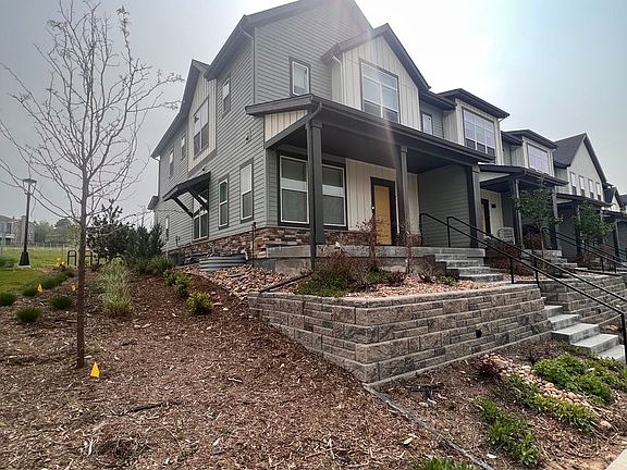 2nd image of 628 Discovery Pkwy