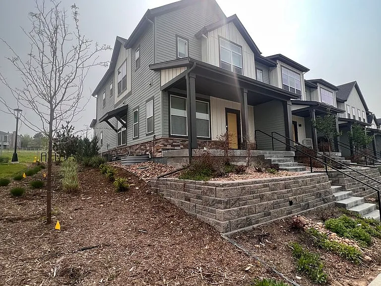 628 Discovery Pkwy — Photo 2