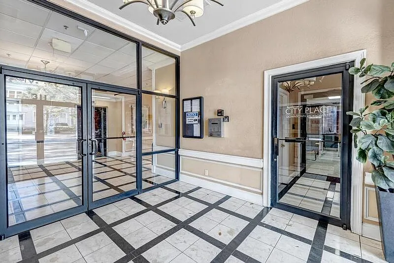 1 bed, 1.0 bath, 456 sqft, $900 — Photo 4